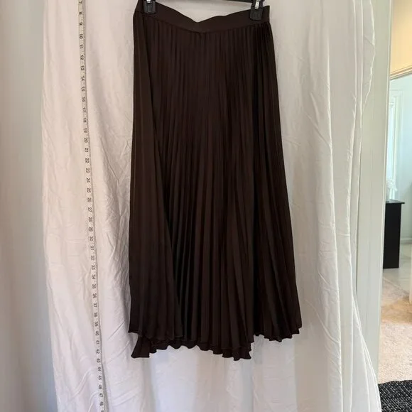 H&M Long Skirts Women's Brown Medium Pleated High Elastic Waist Classic Comfort - Picture 2 of 5